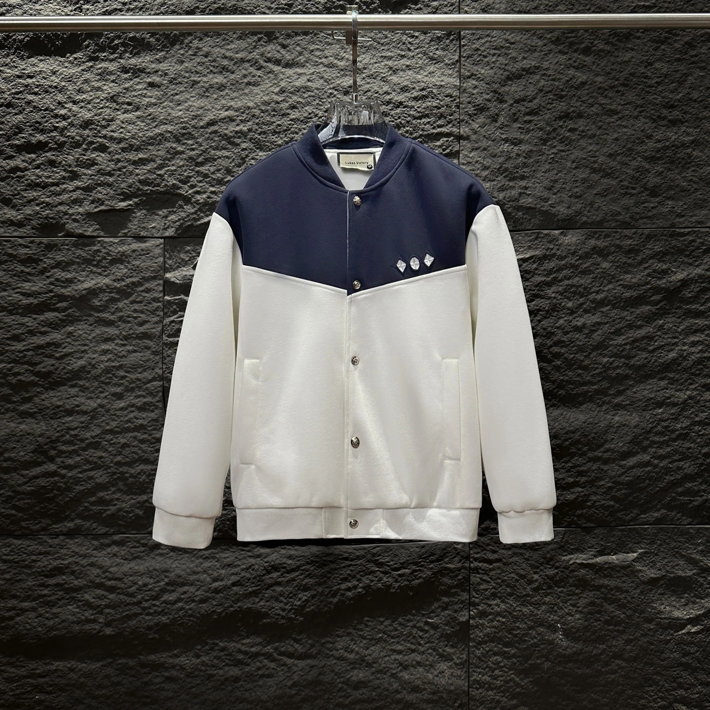 CB-K69-秋季新款拼接色刺绣时尚外套