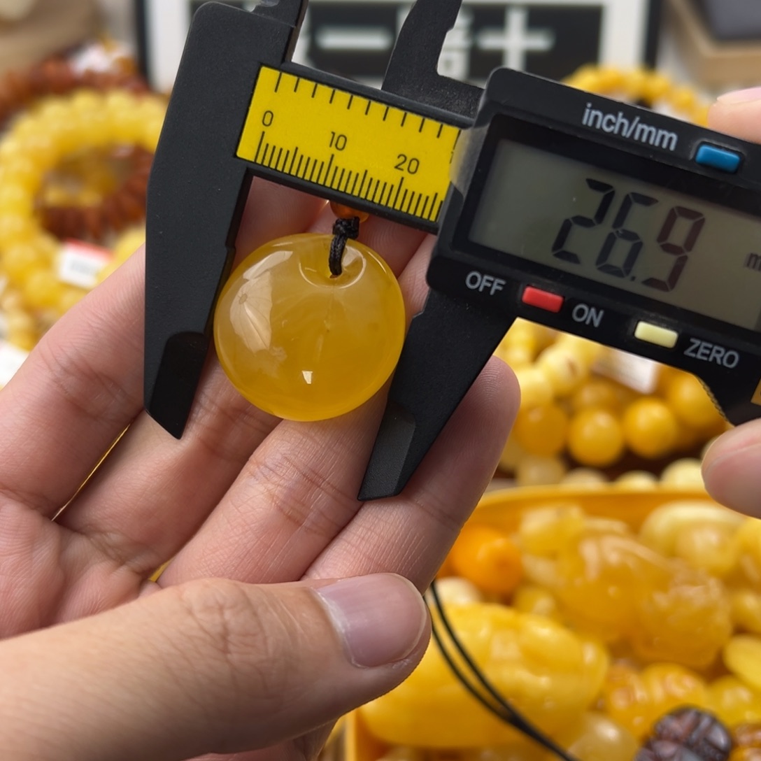 琥珀珠宝奇石未镶嵌