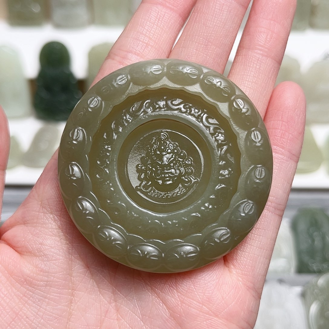 天然和田玉吊坠挂件