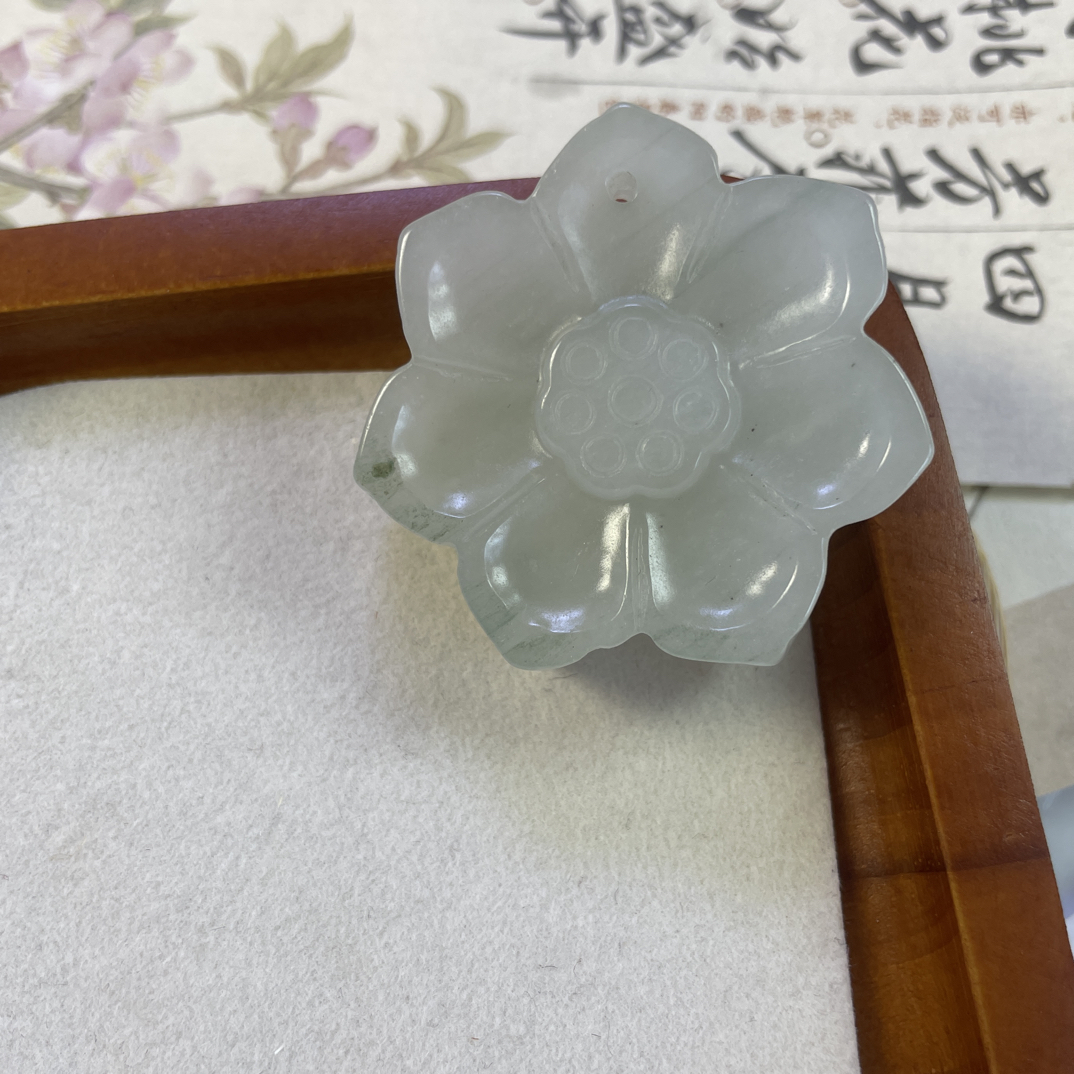 新疆天山翠莲花挂坠