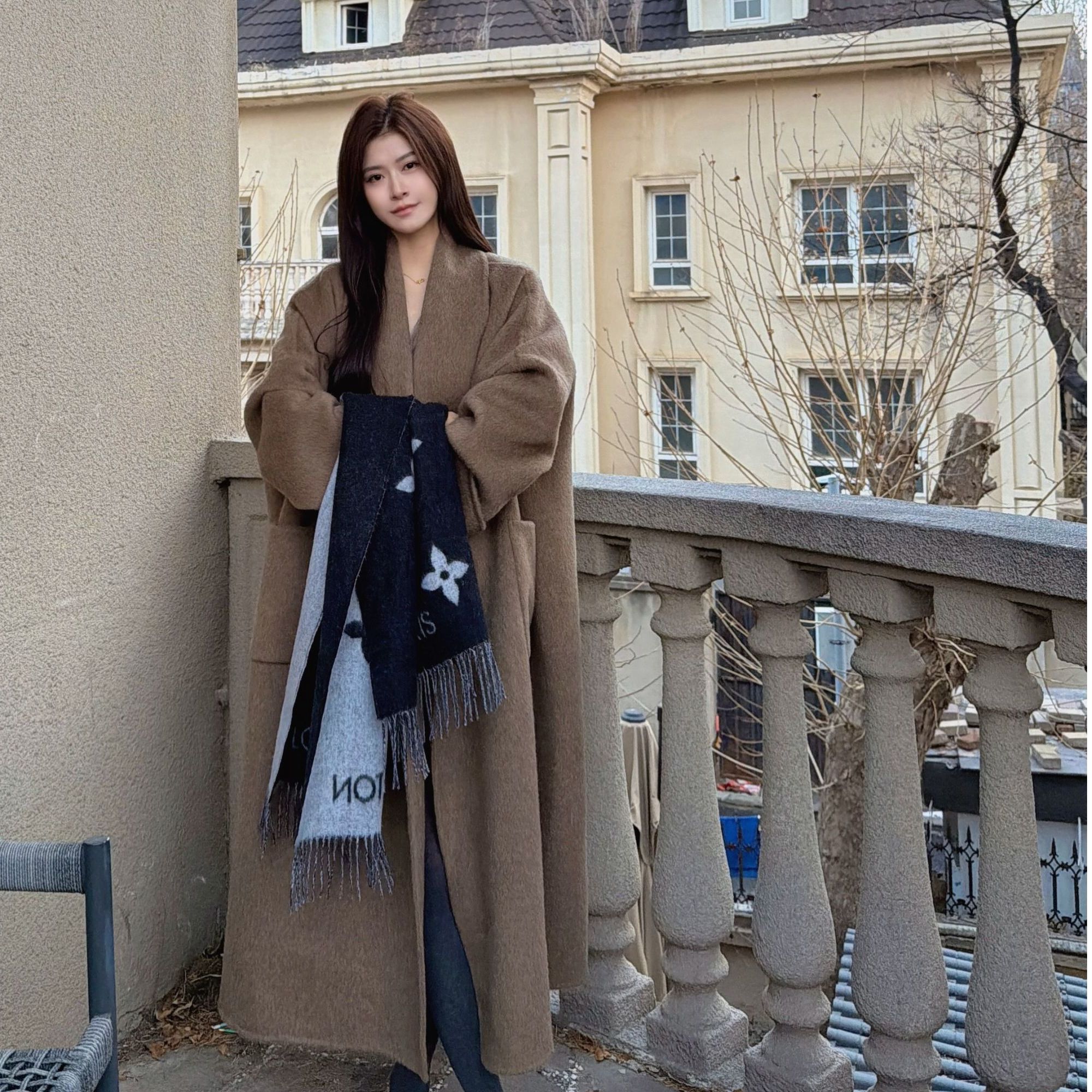 《云朵》系带浴袍款时尚气质秋冬白色斗篷大衣