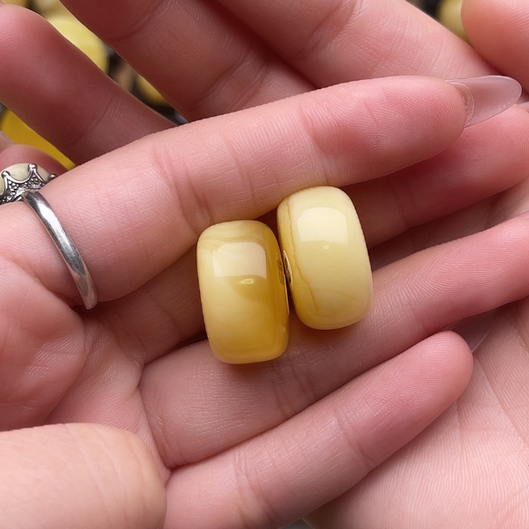 般***仓琥珀未镶嵌裸石蜜蜡墩子梦
