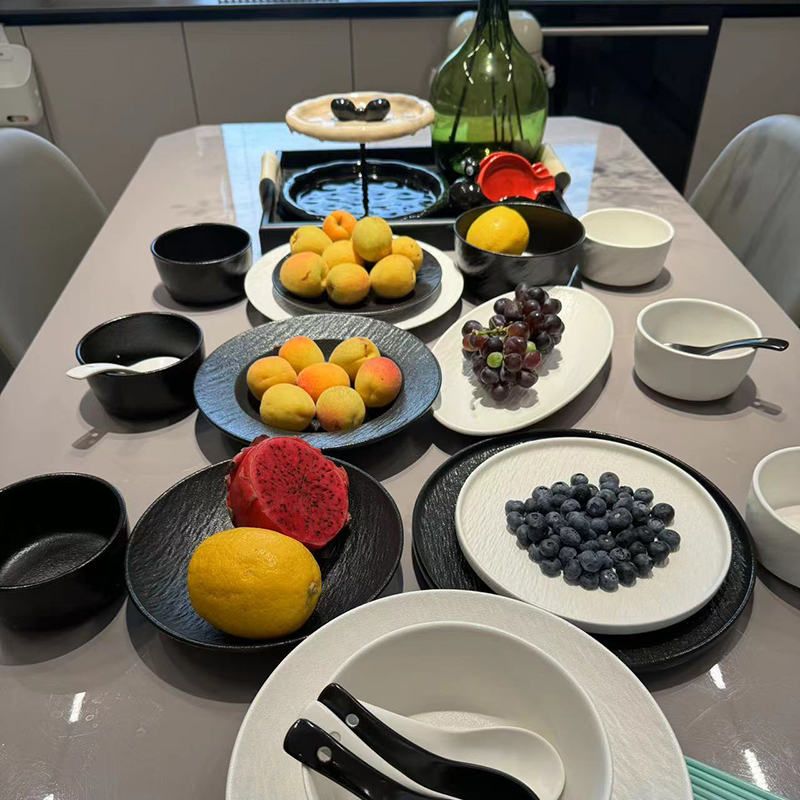 日式碗盘餐具全套2025新款陶瓷碗筷全套轻奢网红家用新款餐具一套