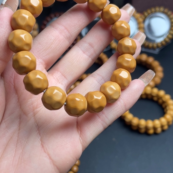 猴头核桃手串猴头