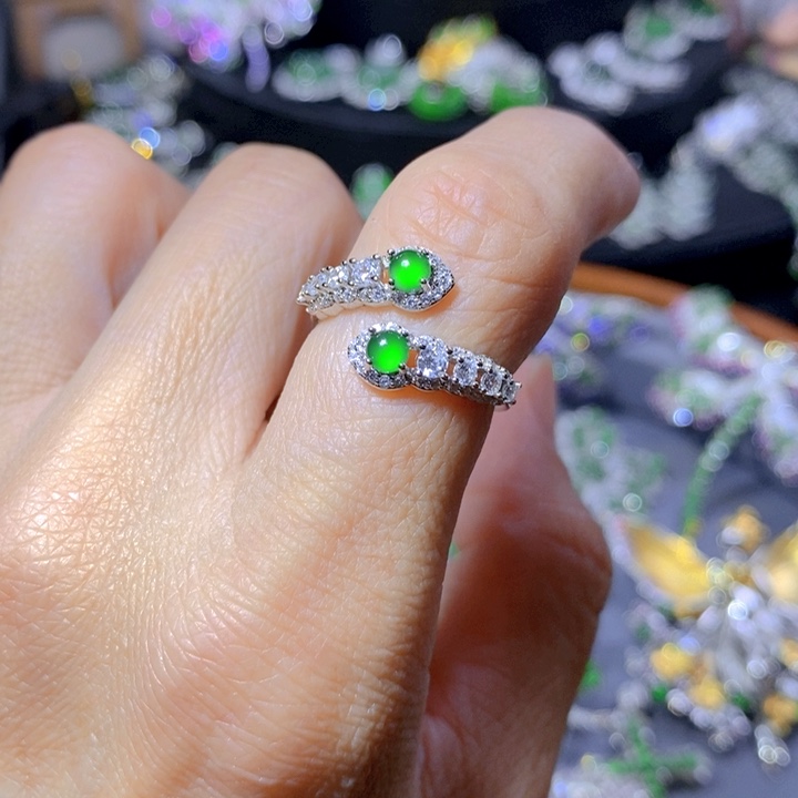 翡翠戒指银S925镶嵌天然翡翠