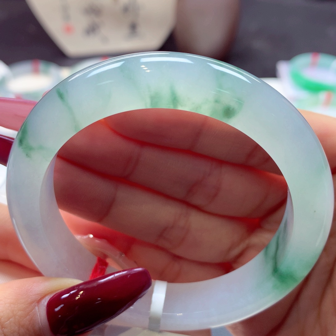 翡翠手镯未镶嵌泥鳅背11号66