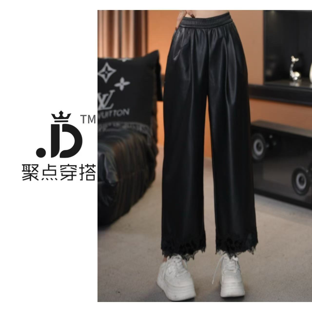 JUIDIAN-气质显瘦裤脚蕾丝拼接休闲磨毛皮裤8jd00222