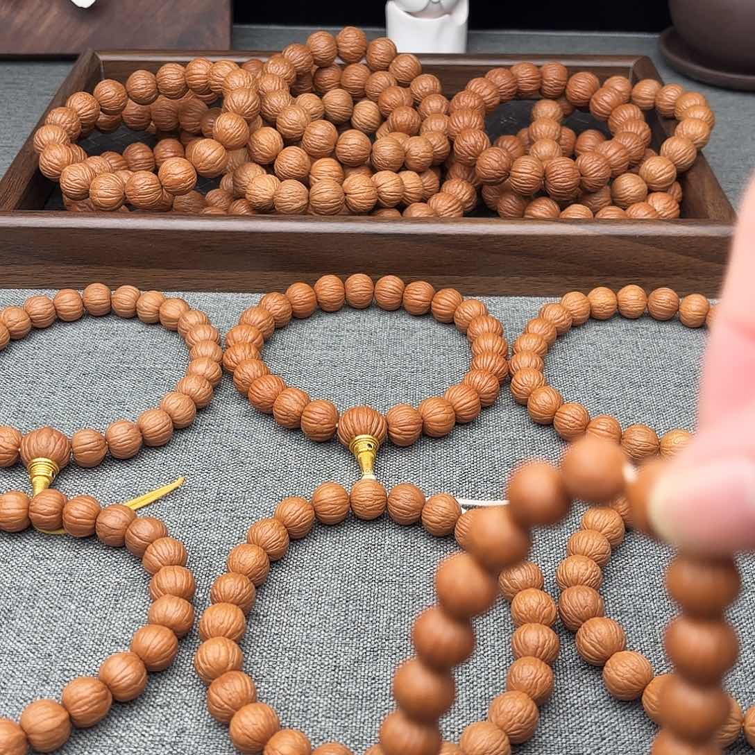 文*** 猴头核桃吊坠三维同尺