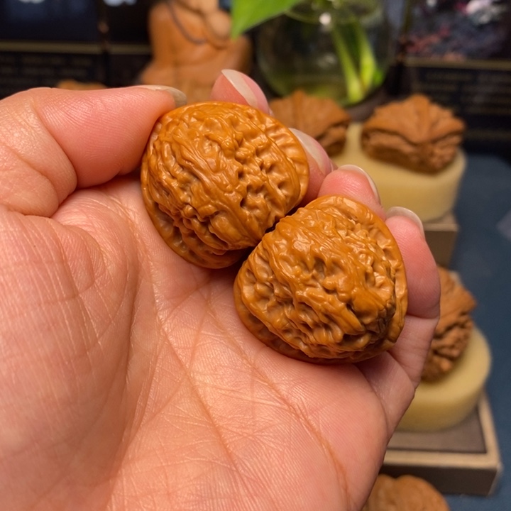 【闪购商品】把件文玩核桃三角白