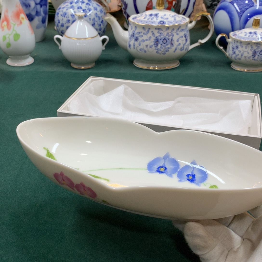 摆件全是大漂亮瓷器啊美美哒