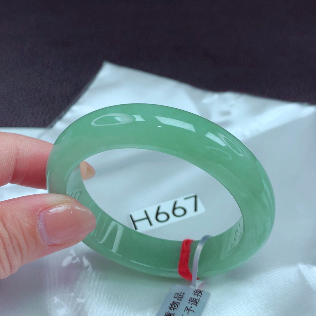 翡翠手镯未镶嵌手镯88