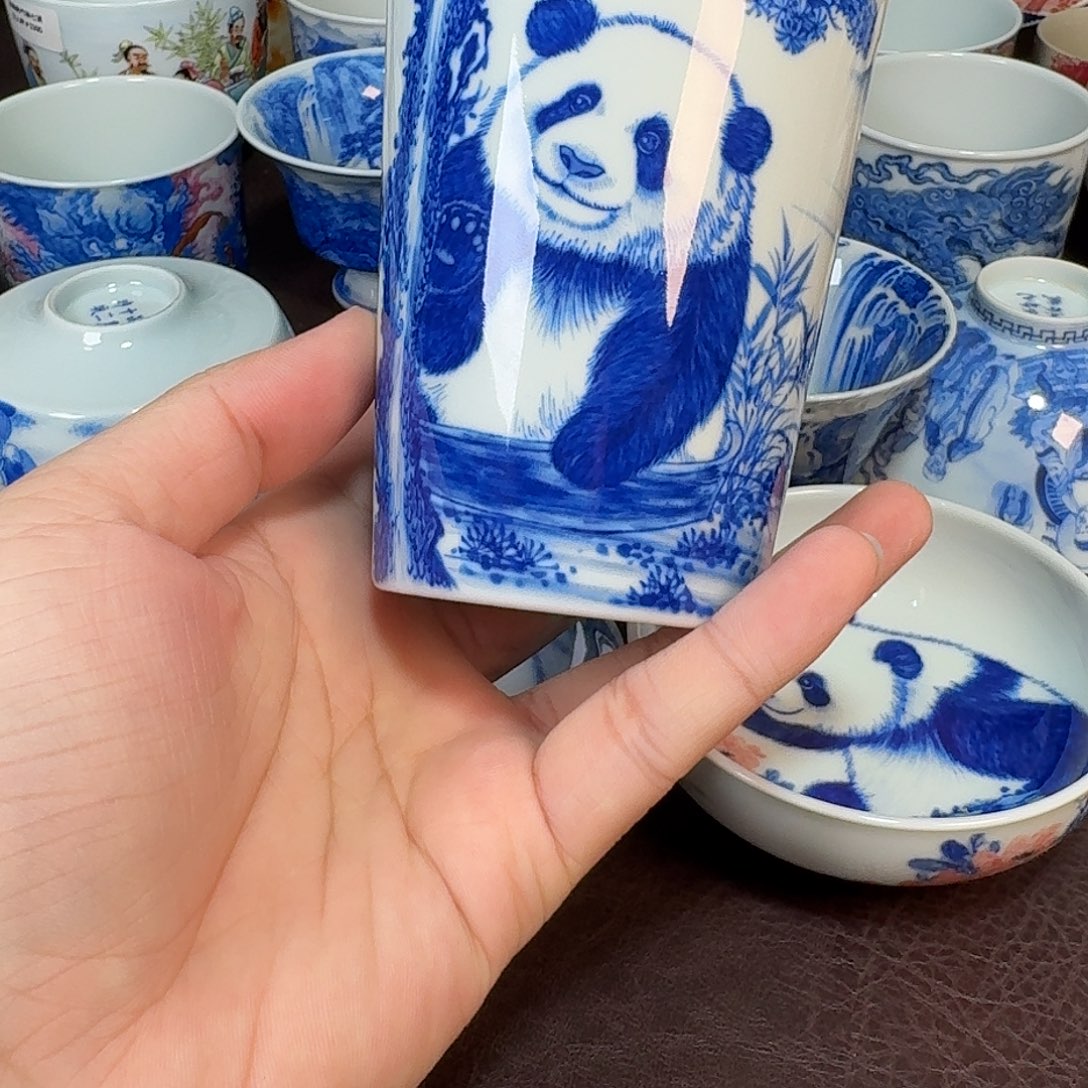 用***8现代景德镇陶瓷盖碗