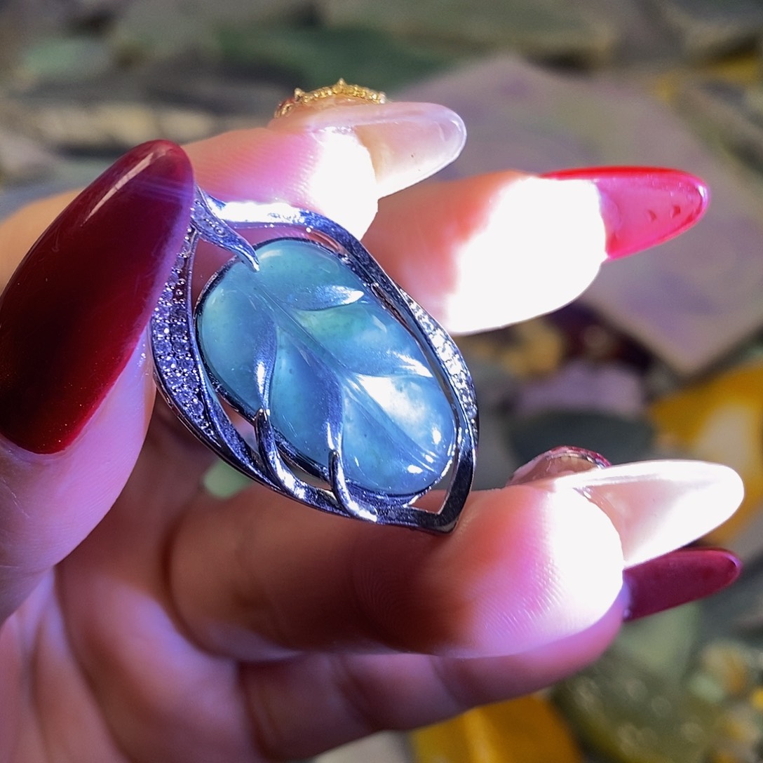 颈饰未镶嵌翡翠天然翡翠