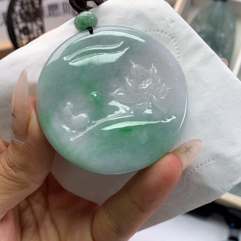 【闪购商品】颈饰未镶嵌翡翠陈****翡翠