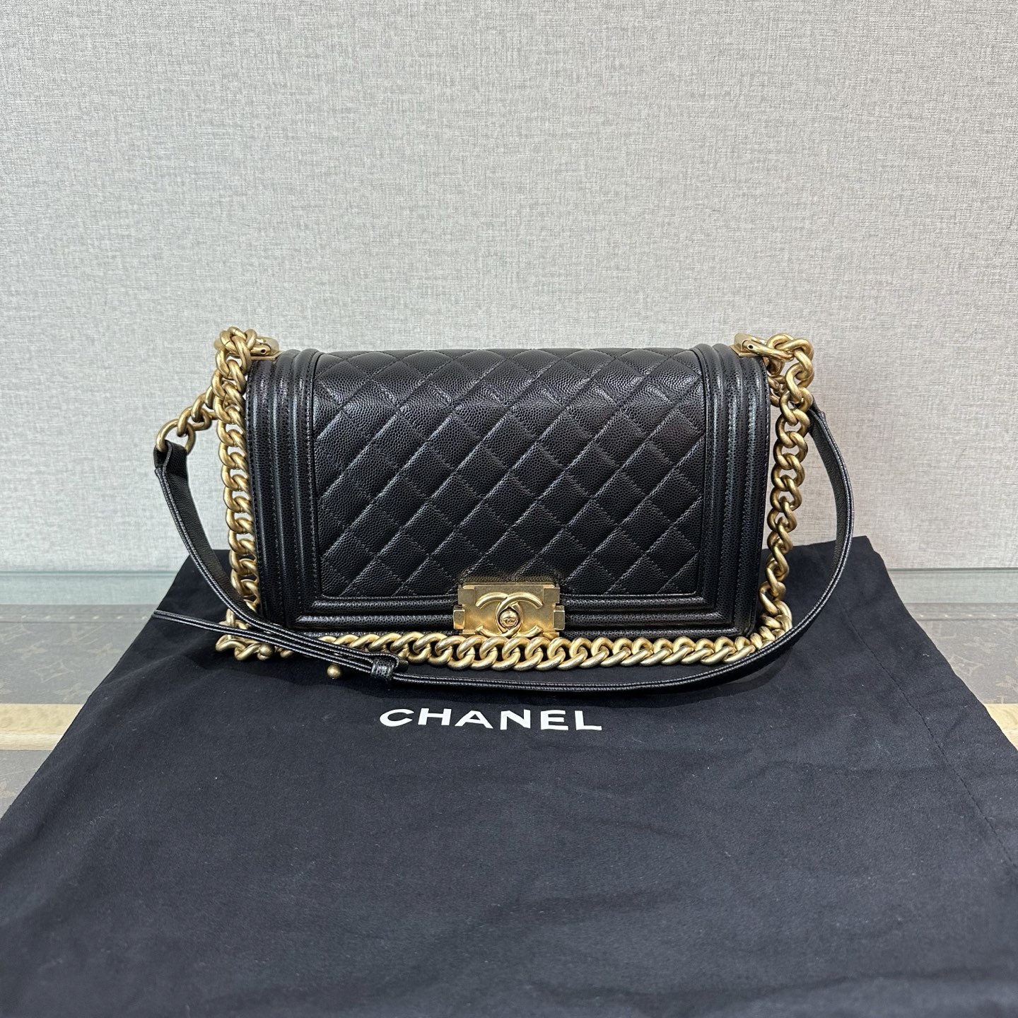 95新 Chanel/香奈儿 黑金 Leboy中号单肩链条斜挎包 05114