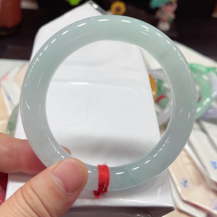 翡翠手镯未镶嵌55.8圆