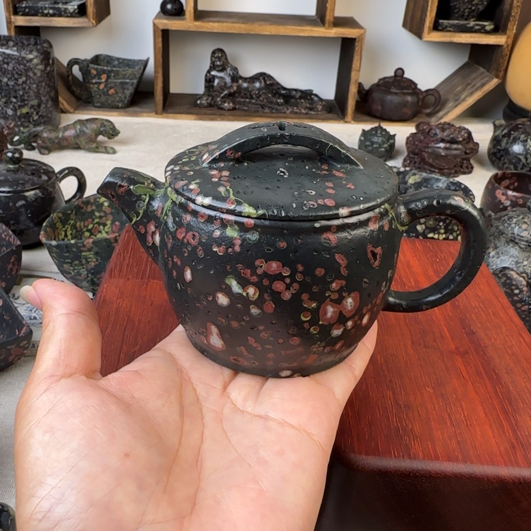 梅花玉红梅汉瓦壶