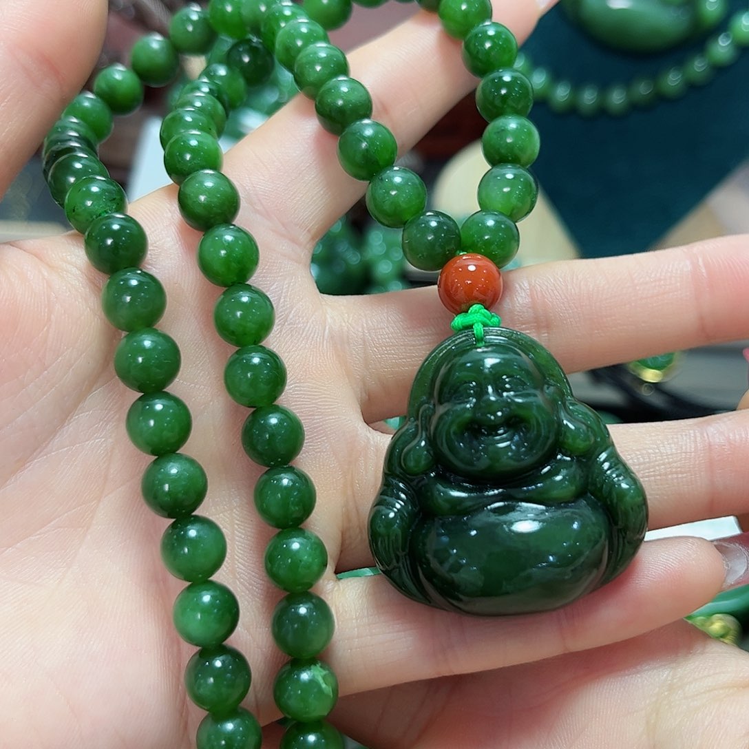 和田玉吊坠未镶嵌