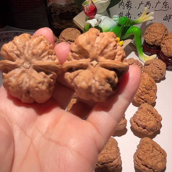 木***沙龙脊菩提吊坠蛤蟆头一对