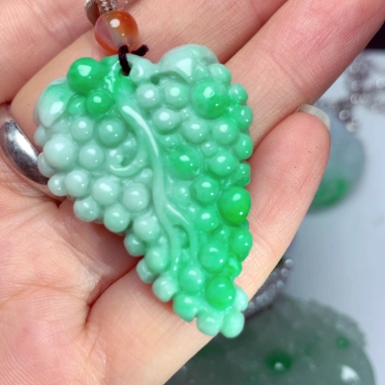 翡翠吊坠(不含链)未镶嵌