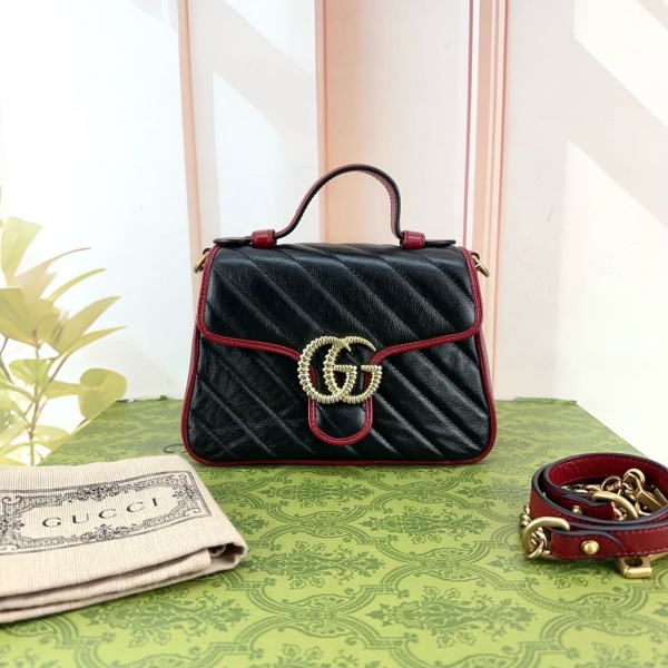 95新/古驰/包包/市场价18000/250207CZ0023