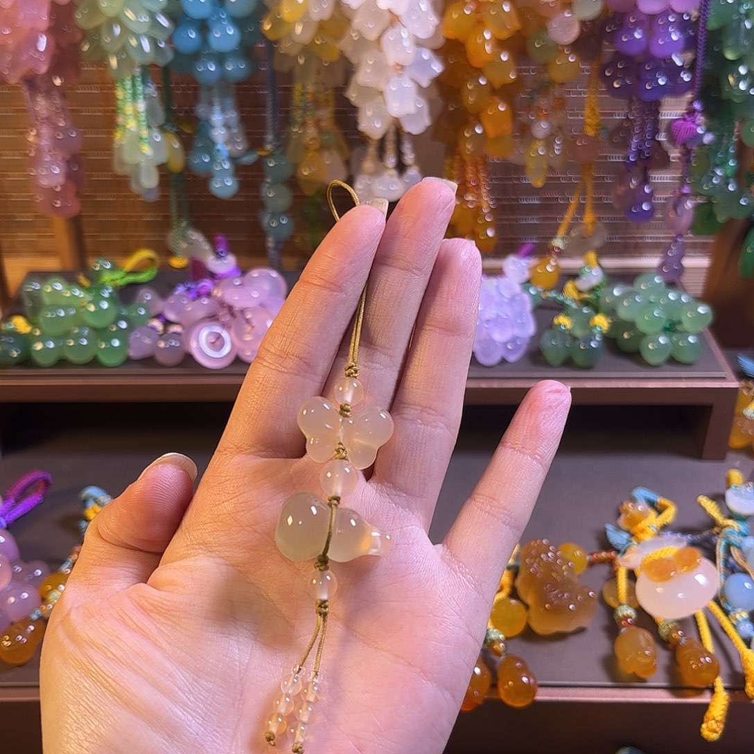 晓***选玛瑙/玉髓未镶嵌车挂手机链