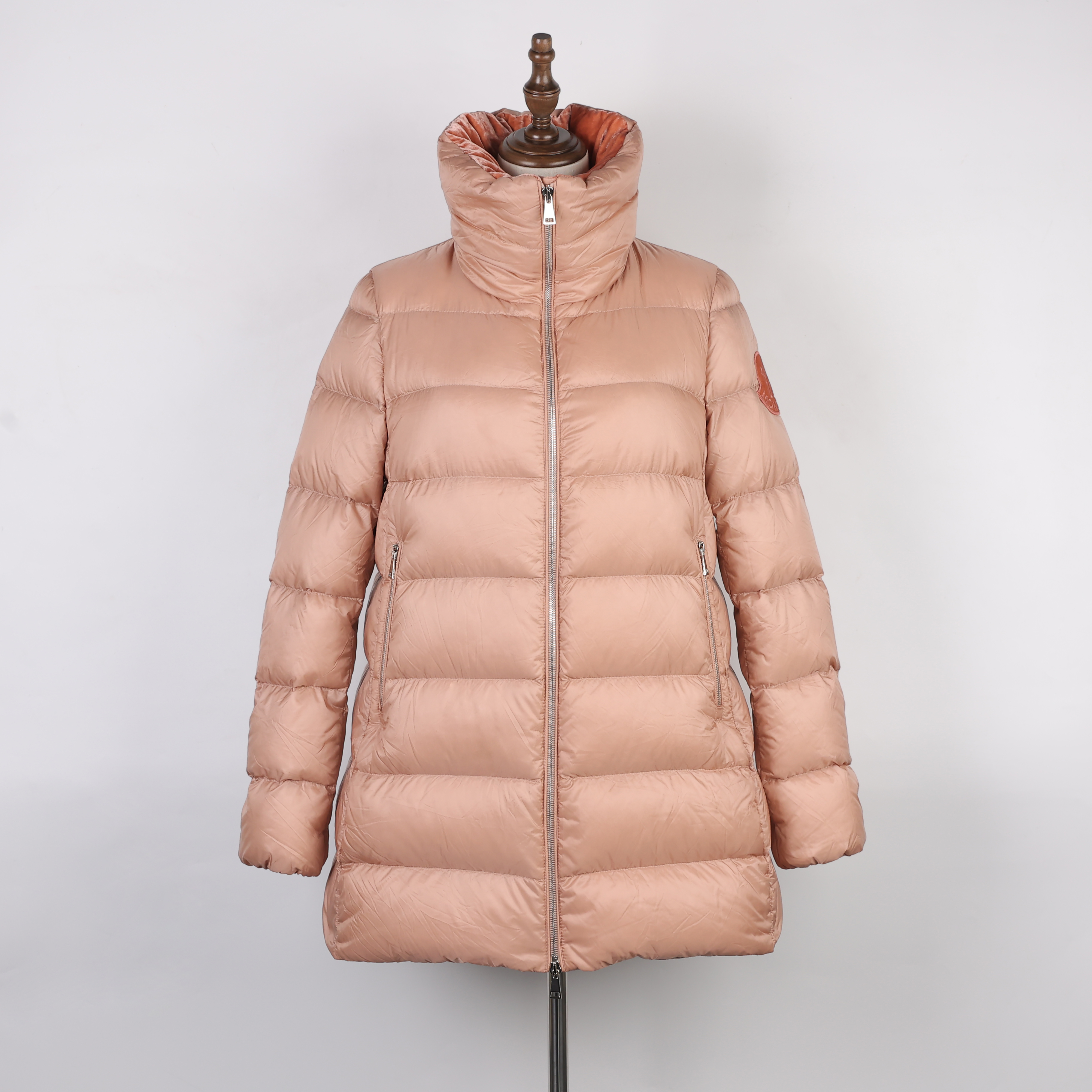 99新 MONCLER 羽绒/25110661羽绒服2码手臂徽标无帽女装外套冬季