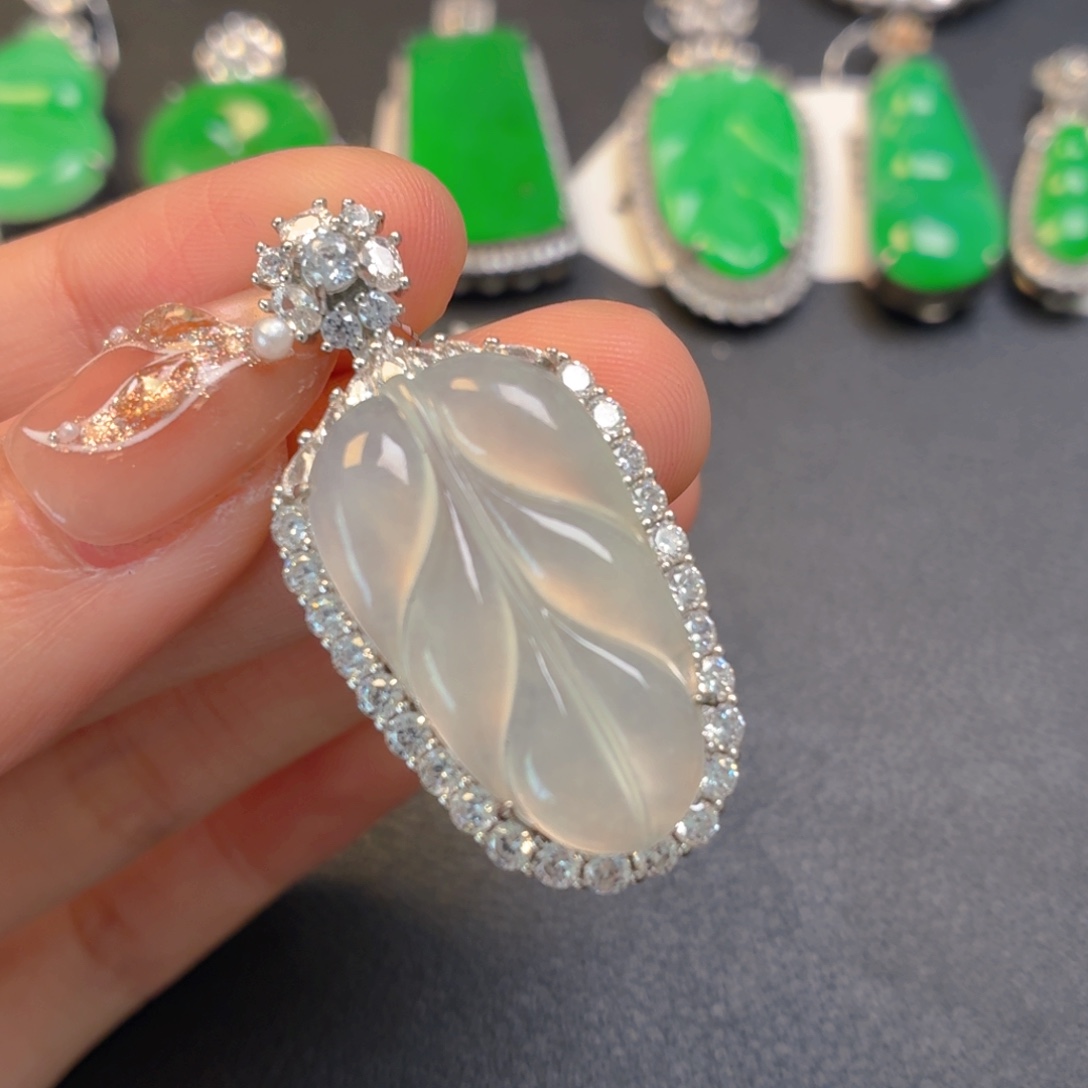 翡翠银S925镶嵌颈饰