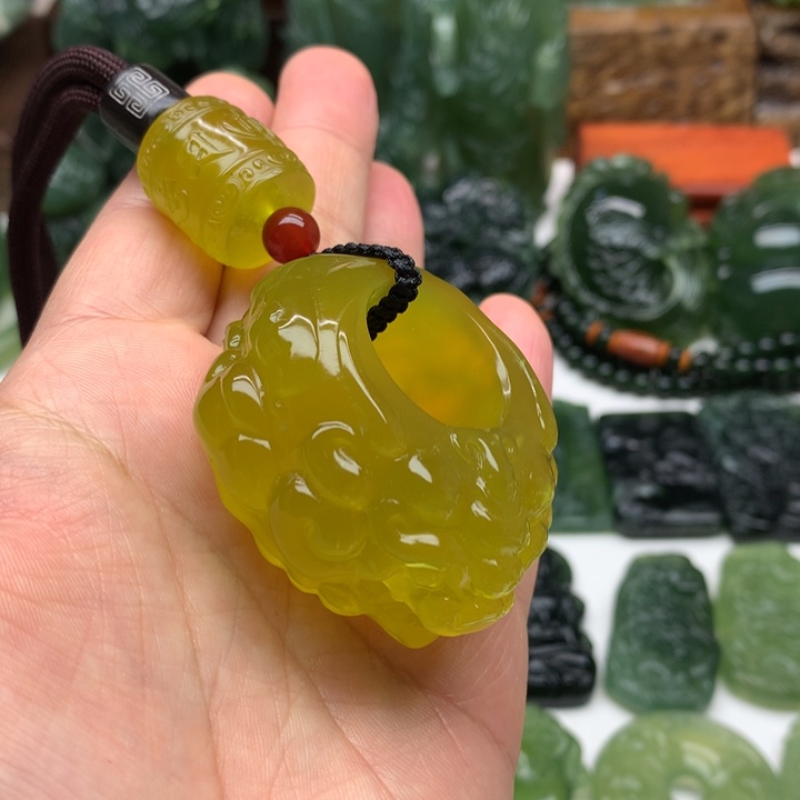 蛇纹石玉颈饰未镶嵌非*