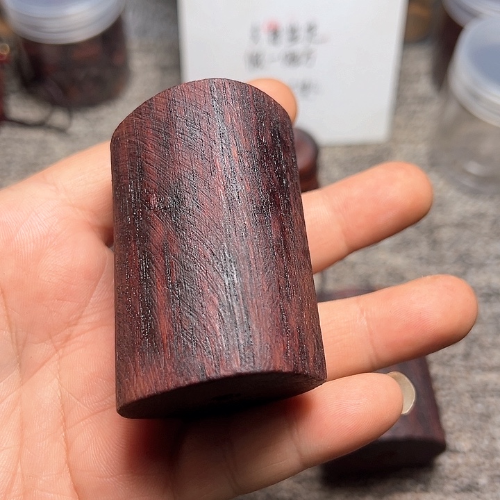 藤类降真香手把件红油精品高货6.0/100克左右