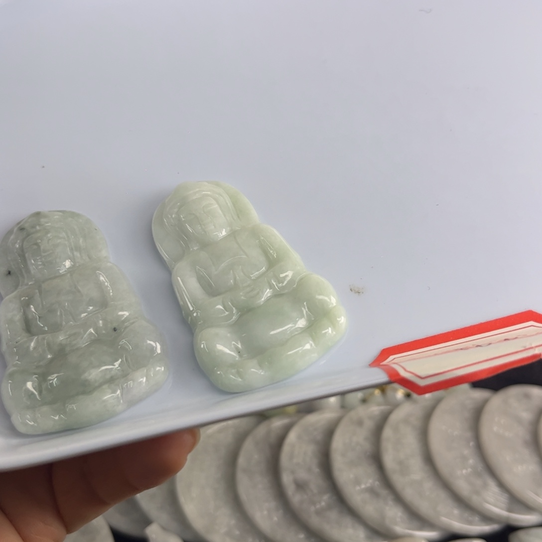 寒***夜翡翠未镶嵌吊坠(不含链)