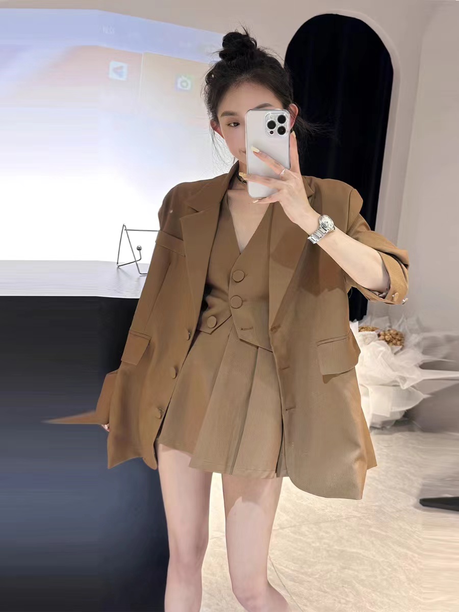 【扣号链接9-19】2025新款女装