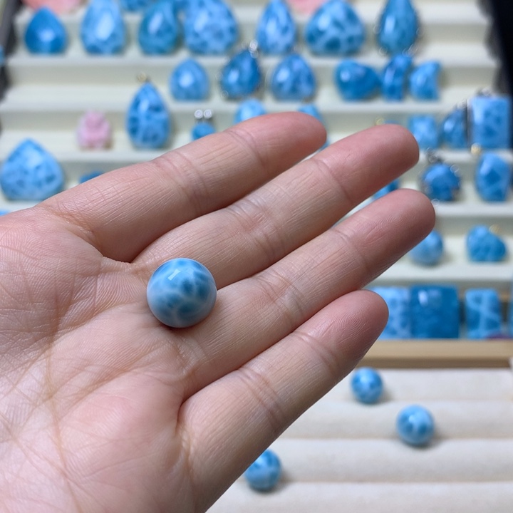 王***么针钠钙石（海纹石）未镶嵌手链打孔不退