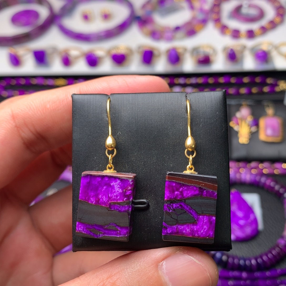 苏纪石（舒俱来）18K金镶嵌耳钩