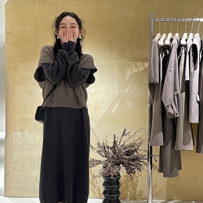 22Y1043氛围感针织套装女洋气高领针织毛衣打底裙马甲上衣两件套