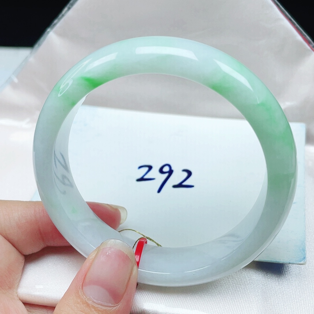 翡翠未镶嵌手镯正圈52.8