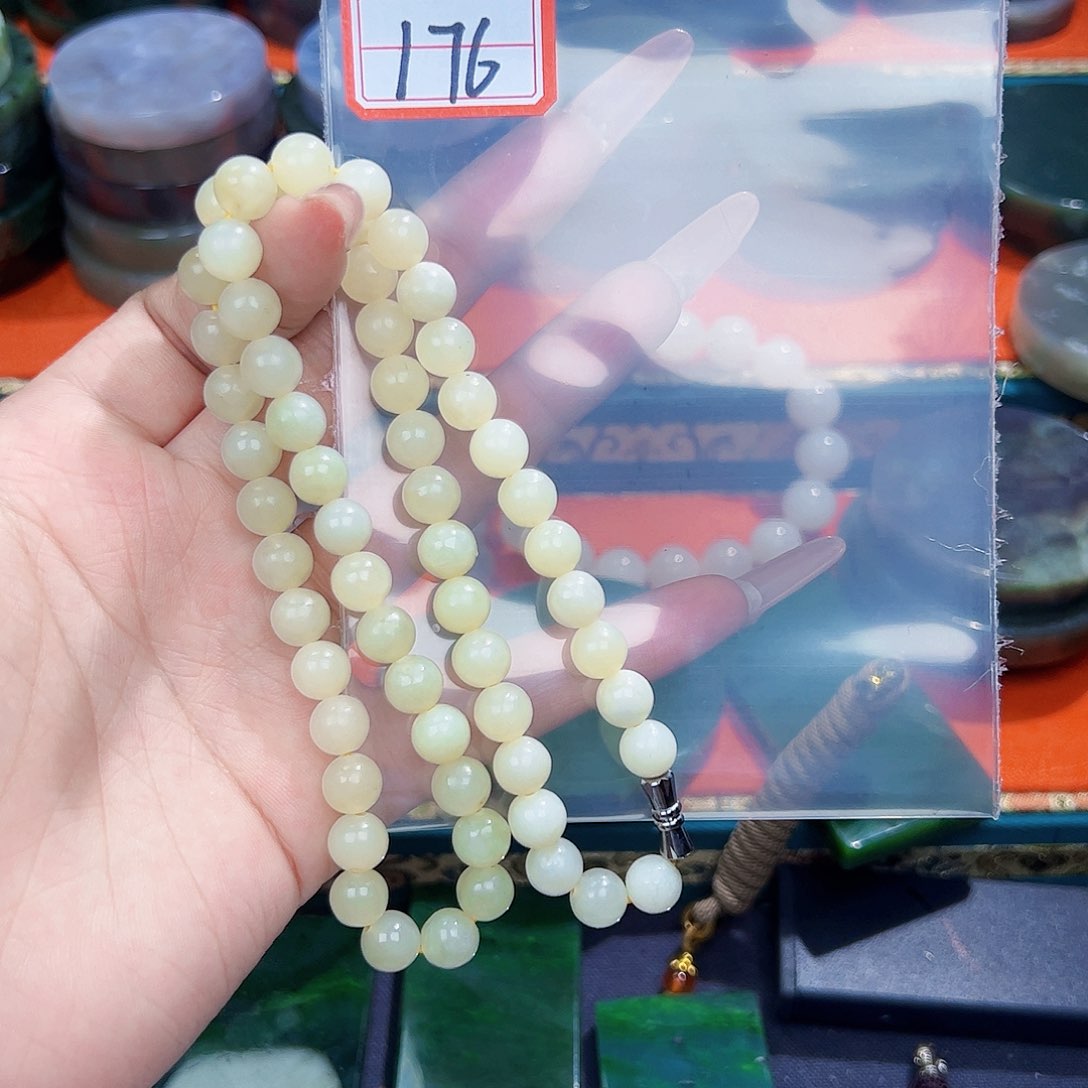 和田玉未镶嵌珠宝半成品