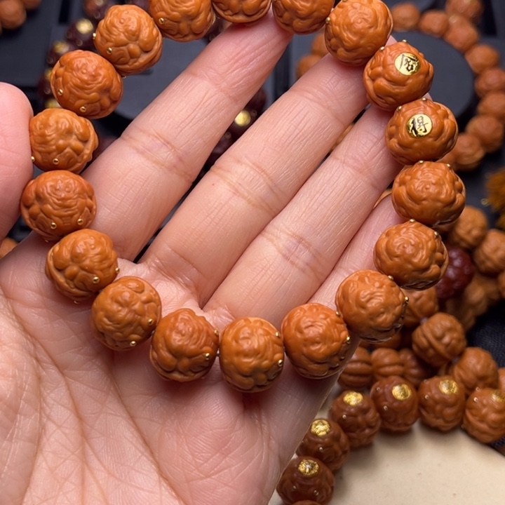 猴头核桃吊坠舍得1.5金蟾