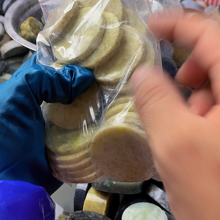 蛇纹石玉原未镶嵌