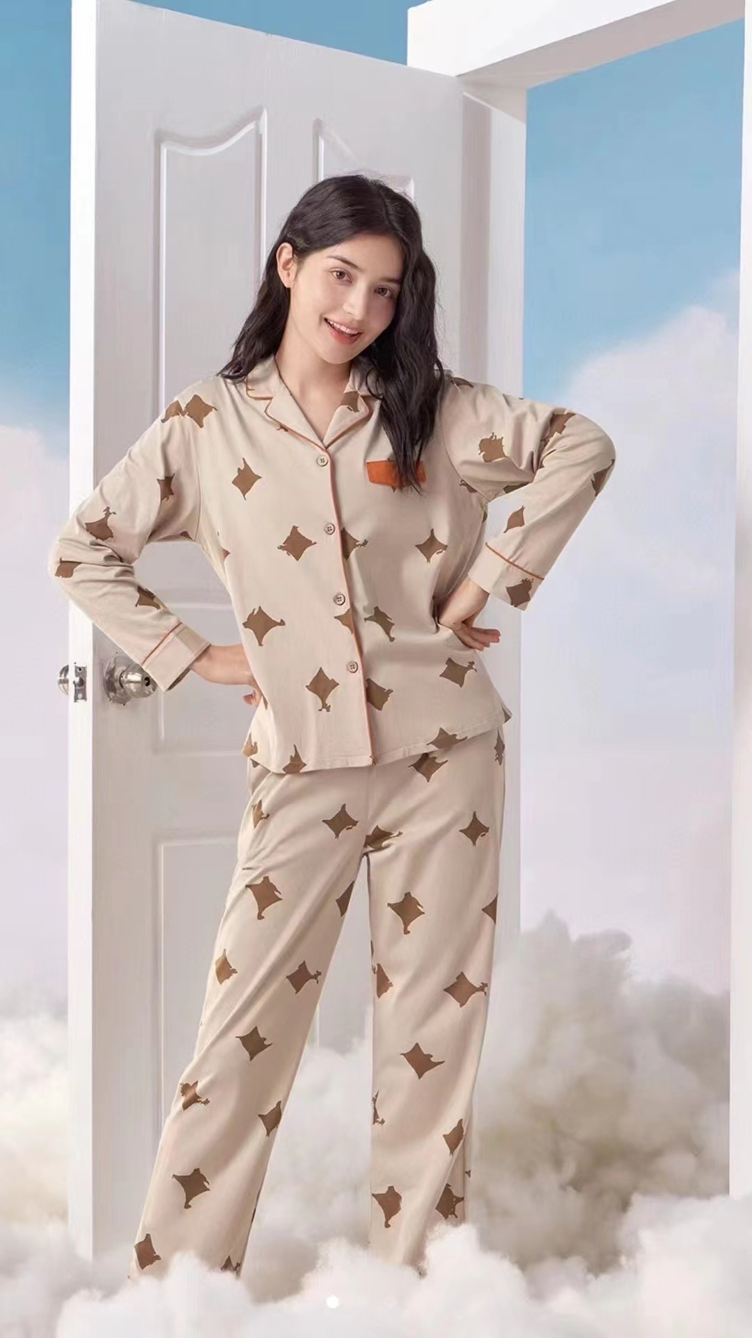 女款春秋季俏皮星空图案印花丝滑棉睡衣套装独特有趣味性