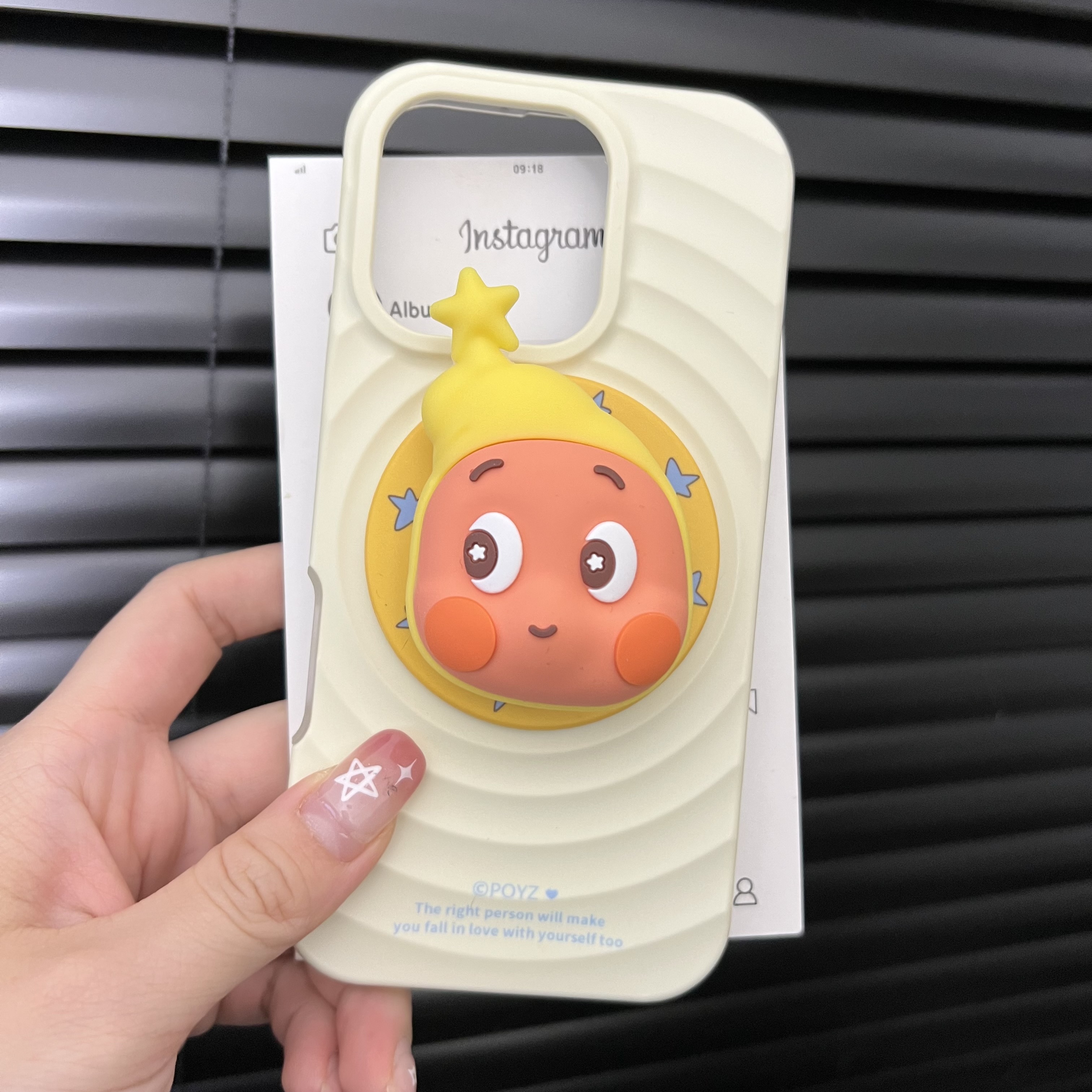 ins风波漾手机壳二合一菲林壳奶黄色磁吸支架适用iPhone16/15pro