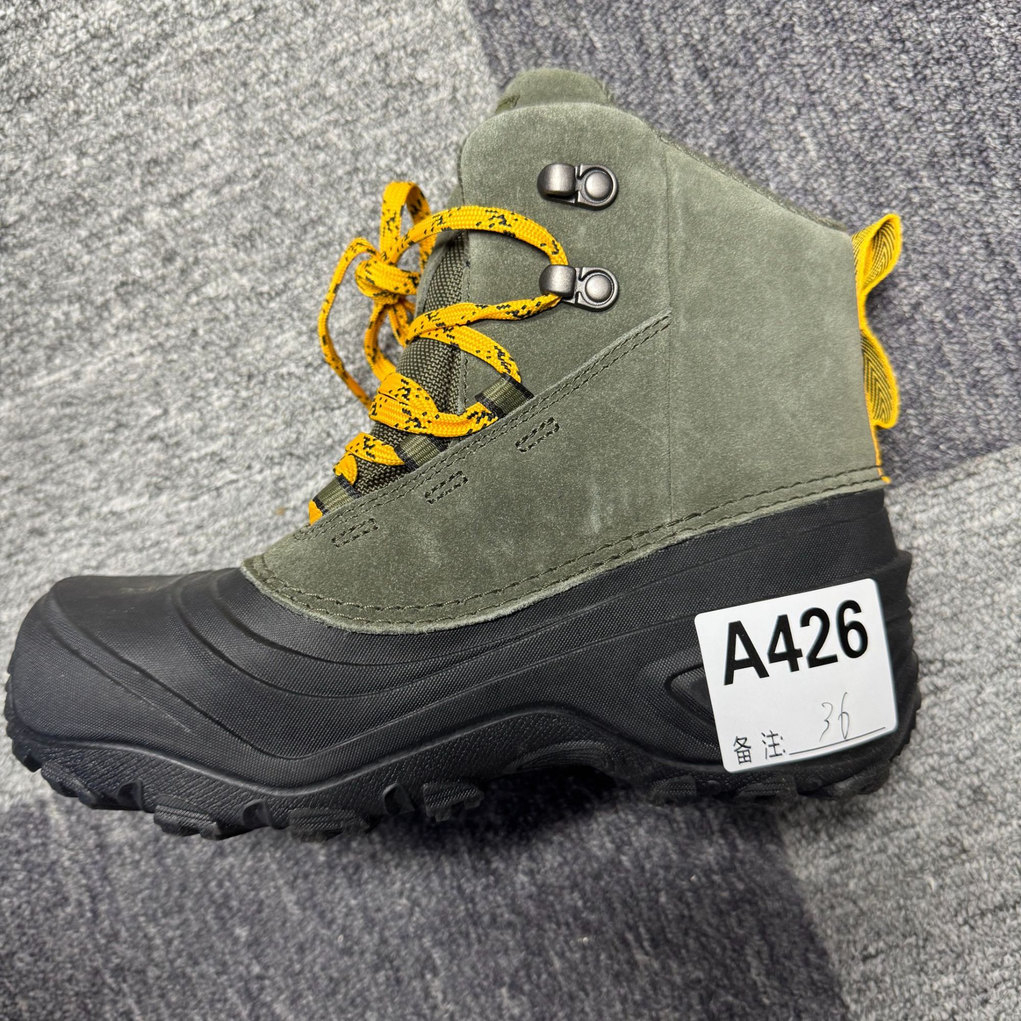 男女户外休闲鞋a426