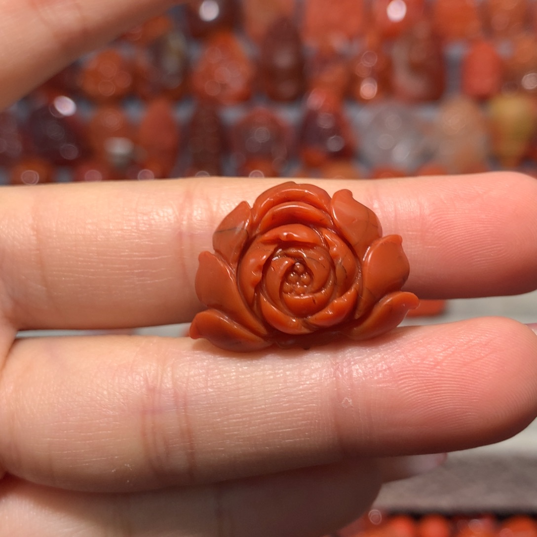 【闪购商品】未镶嵌牡丹花南红玛瑙