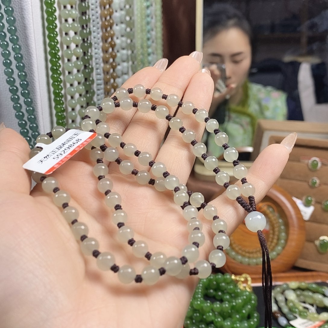 和田玉颈饰未镶嵌馨