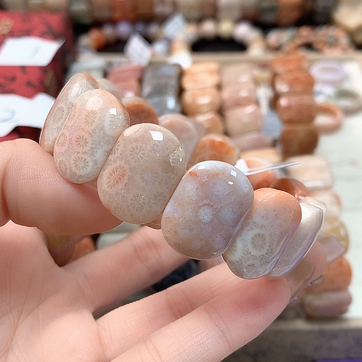 硅化珊瑚（珊瑚玉）手链未镶嵌燕632