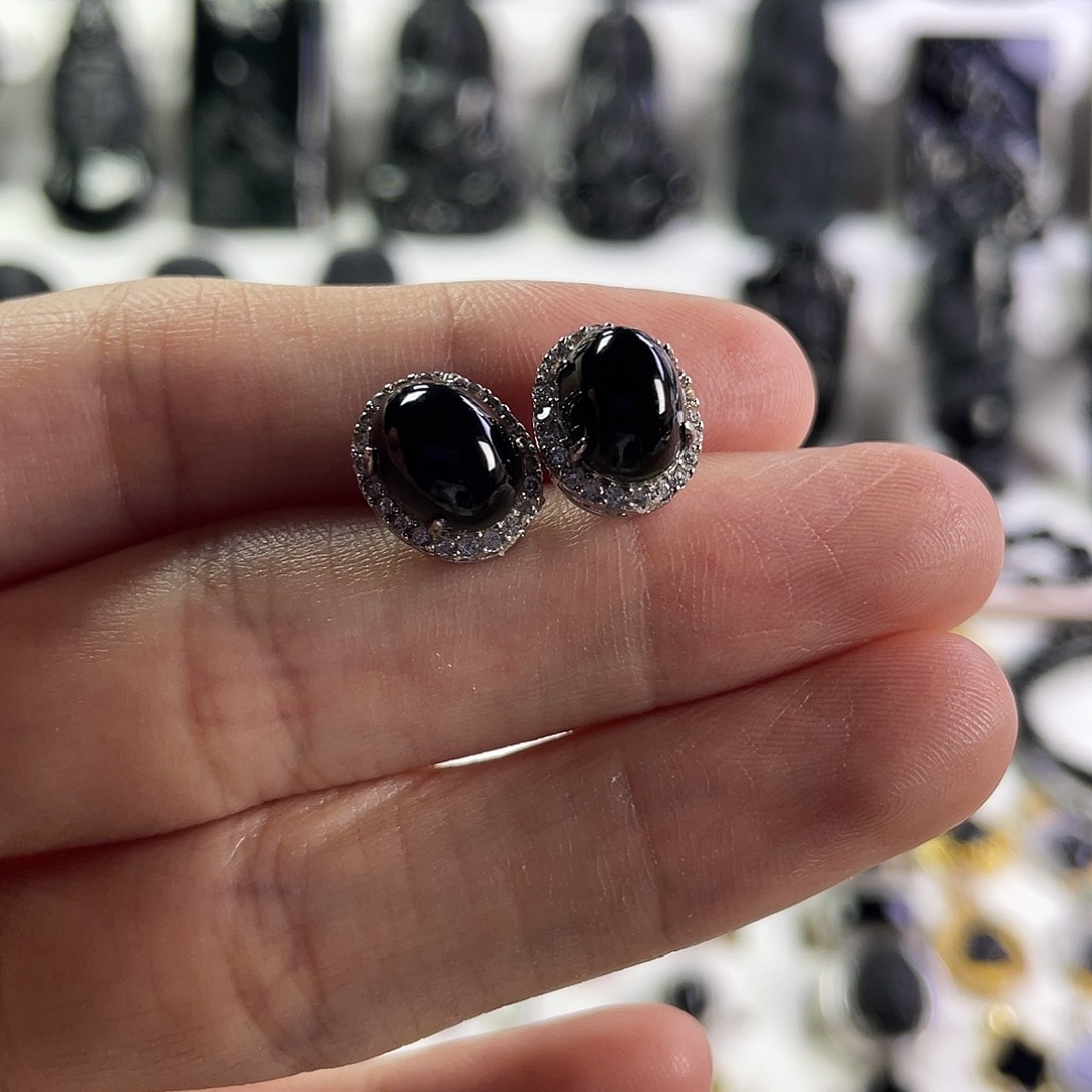 【闪购商品】翡翠未镶嵌颈饰古****怪