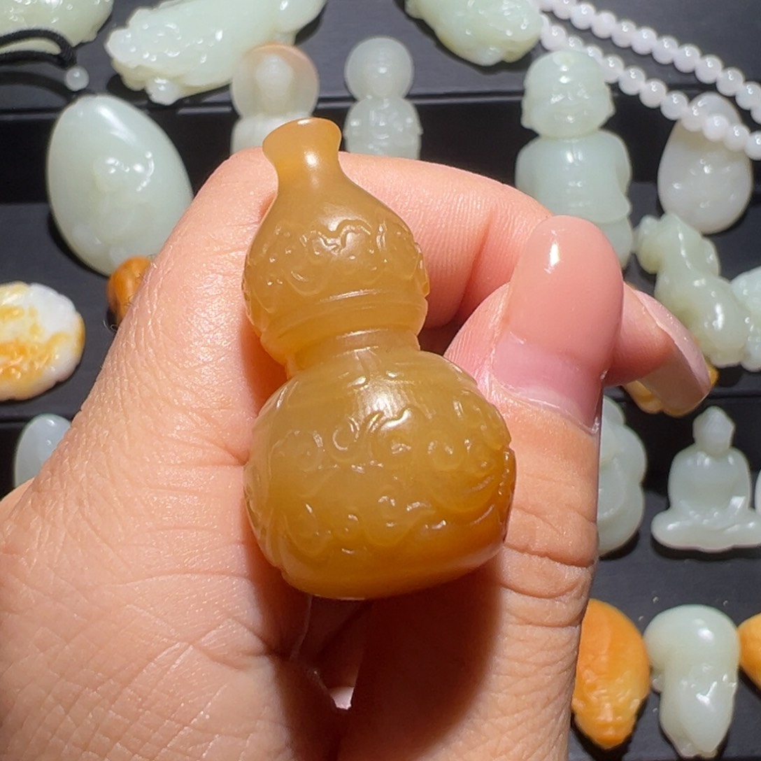 未镶嵌和田玉耳饰水**花