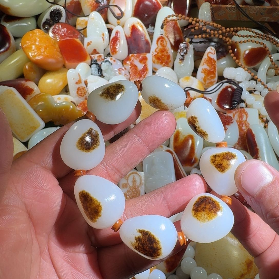 和田玉未镶嵌挂件