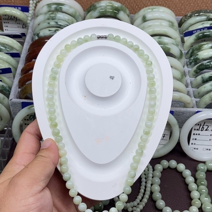 蛇纹石玉未镶嵌手链