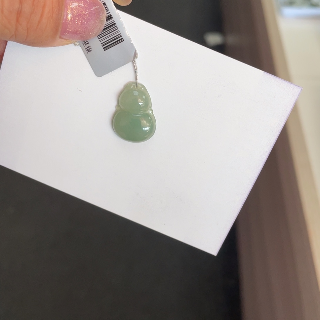 翡翠颈饰未镶嵌葫芦